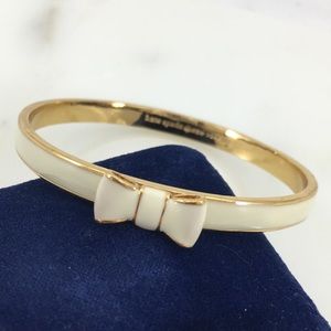 Kate Spade ♠️ enamel Bow Bangle Bracelet 🎀